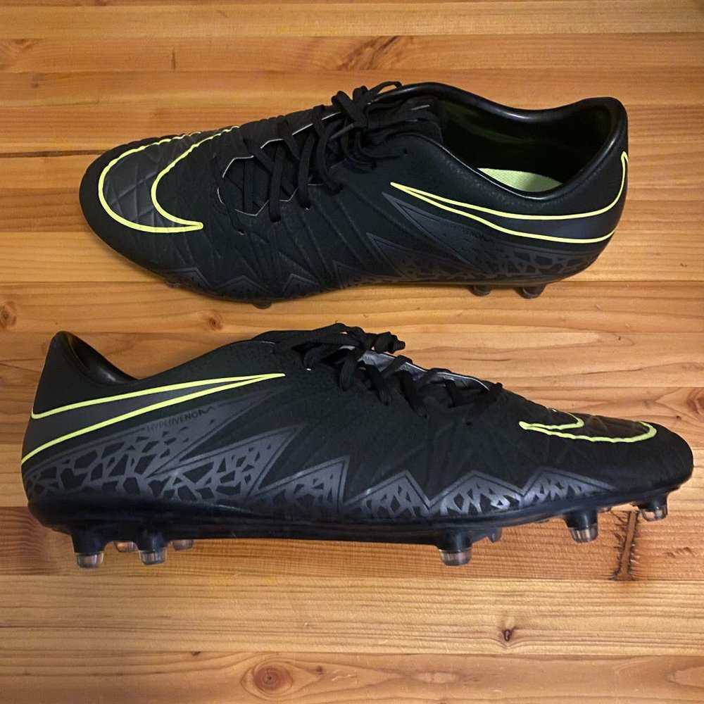 Nike Hypervenom Phinish FG ACC Soccer Cleats, Black, Size 13